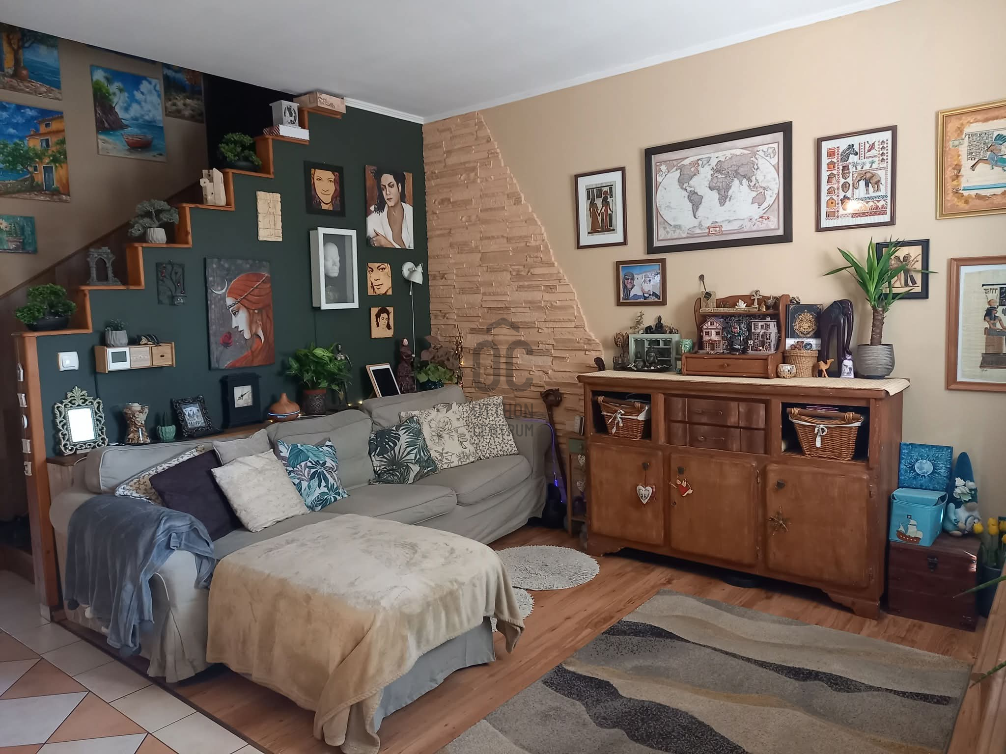 Gallery zoom image